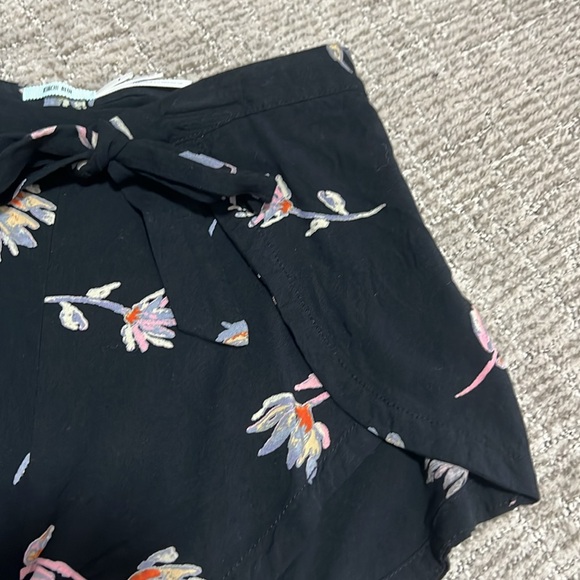 UO Kimchi Blue Shorts - Picture 5 of 12